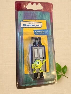 Disney Pixar Monsters Inc Flip‑Cover Time Display Watch